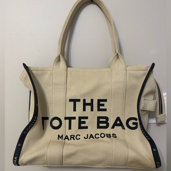 Large Marc Jacob bag - Picture 2 of 8